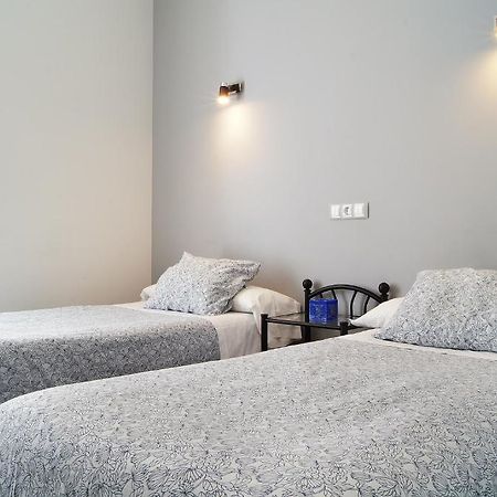 Hostal Cibeles Madrid Exterior foto
